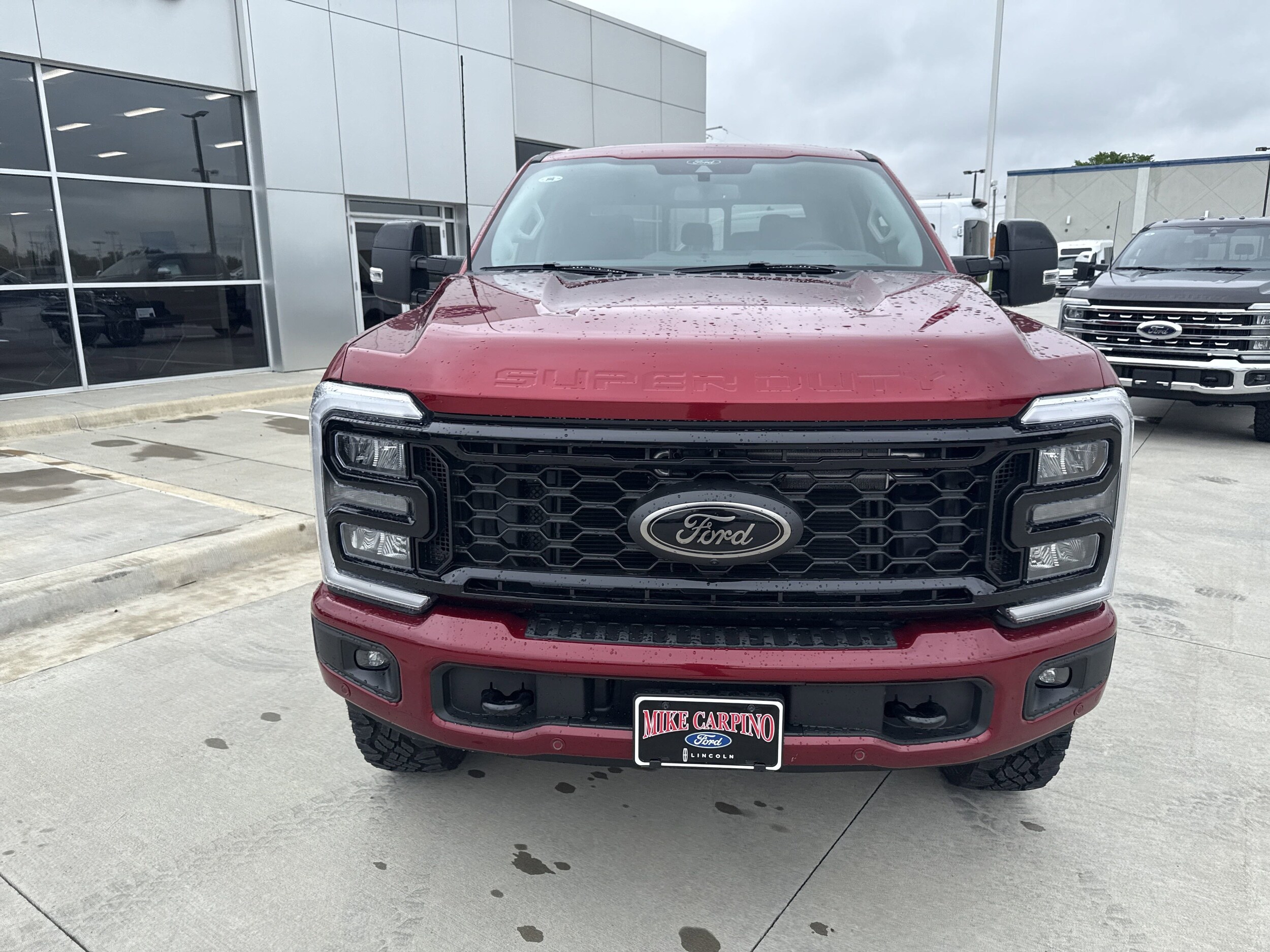 2025 Ford F-250 Lariat photo 3