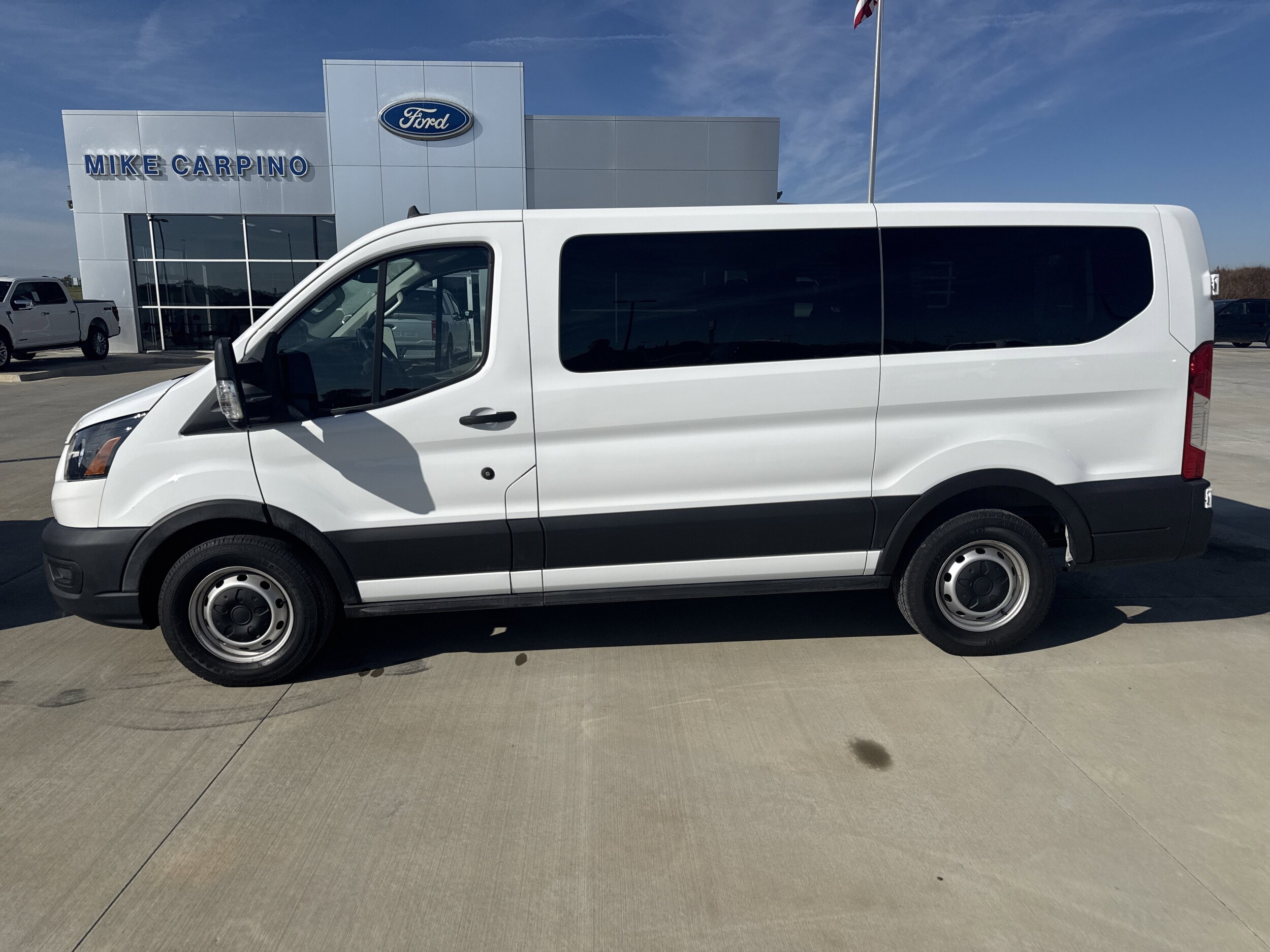 2020 Ford Transit Passenger Van XL's photo