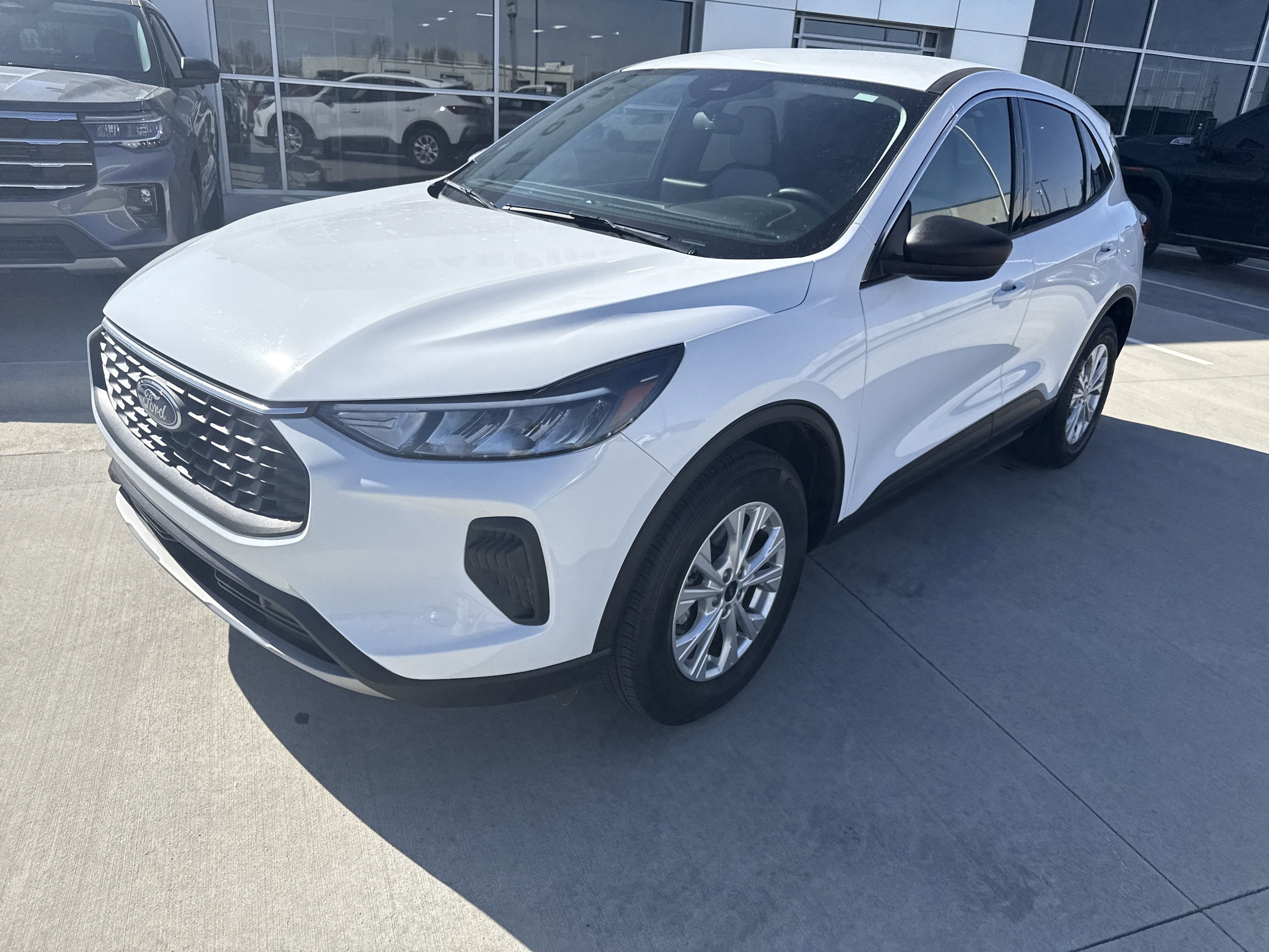 Used 2024 Ford Escape Active with VIN 1FMCU9GN8RUA65557 for sale in Parsons, KS
