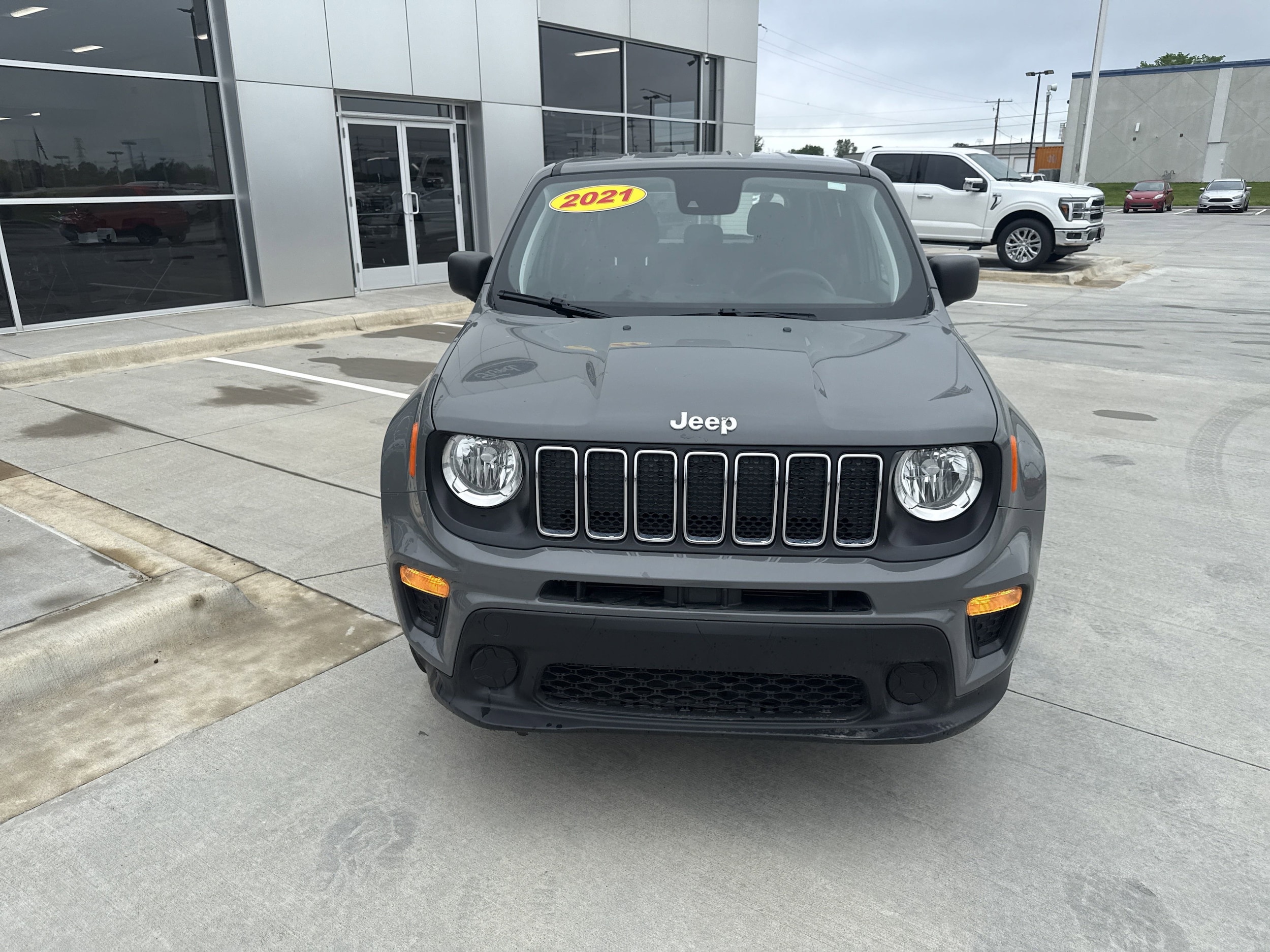 Used 2021 Jeep Renegade Sport with VIN ZACNJDAB5MPN29483 for sale in Parsons, KS