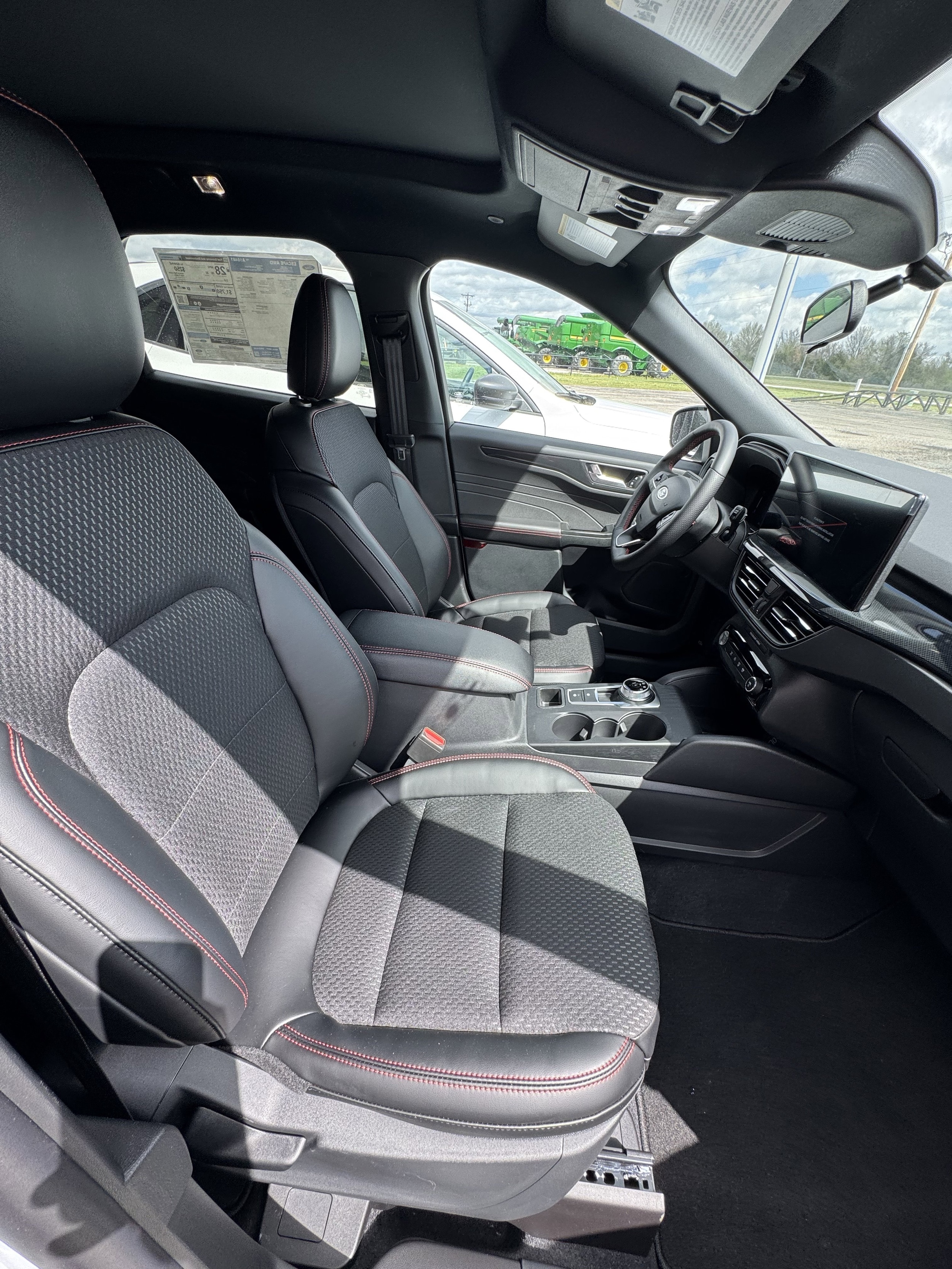 2026 Ford Escape ST-Line - Photo 27