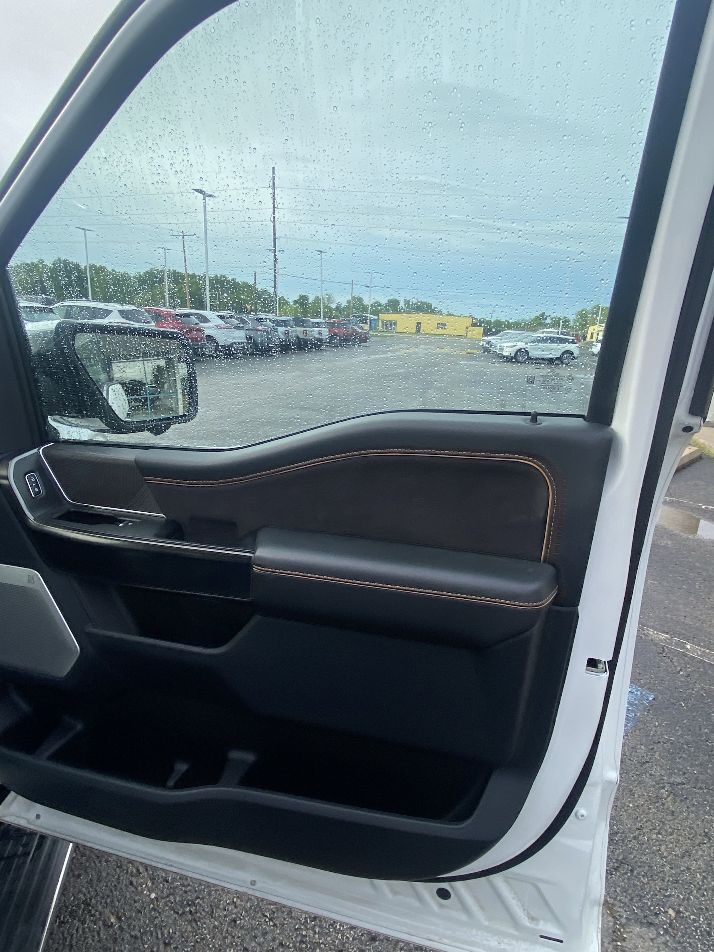 2022 Ford F-150 Platinum - Photo 9