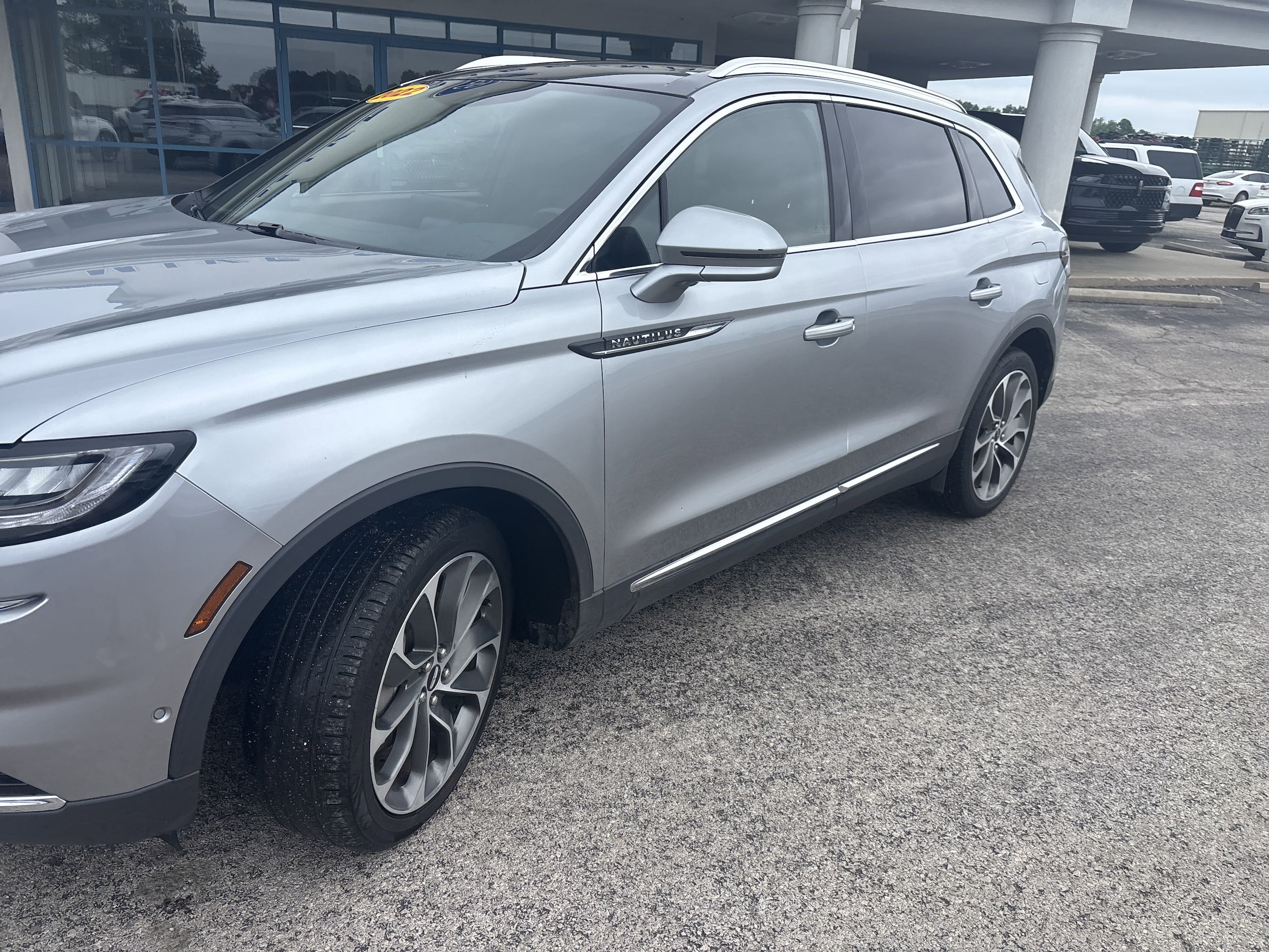 Used 2022 Lincoln Nautilus Reserve with VIN 2LMPJ6K92NBL07203 for sale in Pittsburg, KS