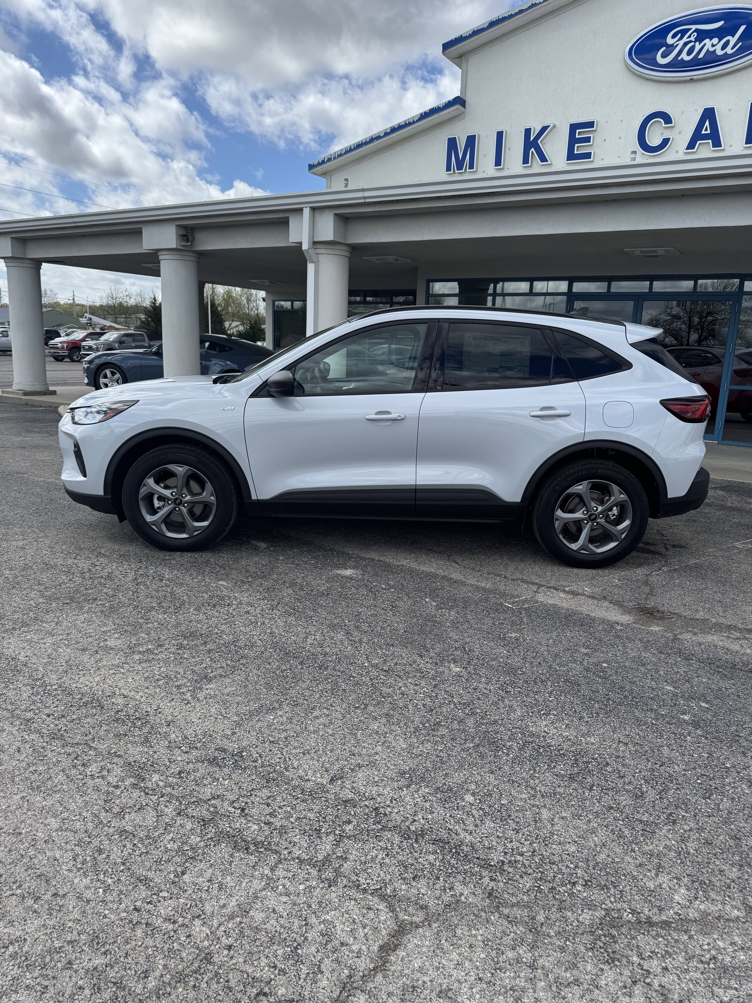 2026 Ford Escape ST-Line - Photo 8