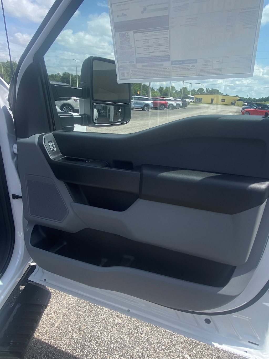 2025 Ford F-250 XL photo 3