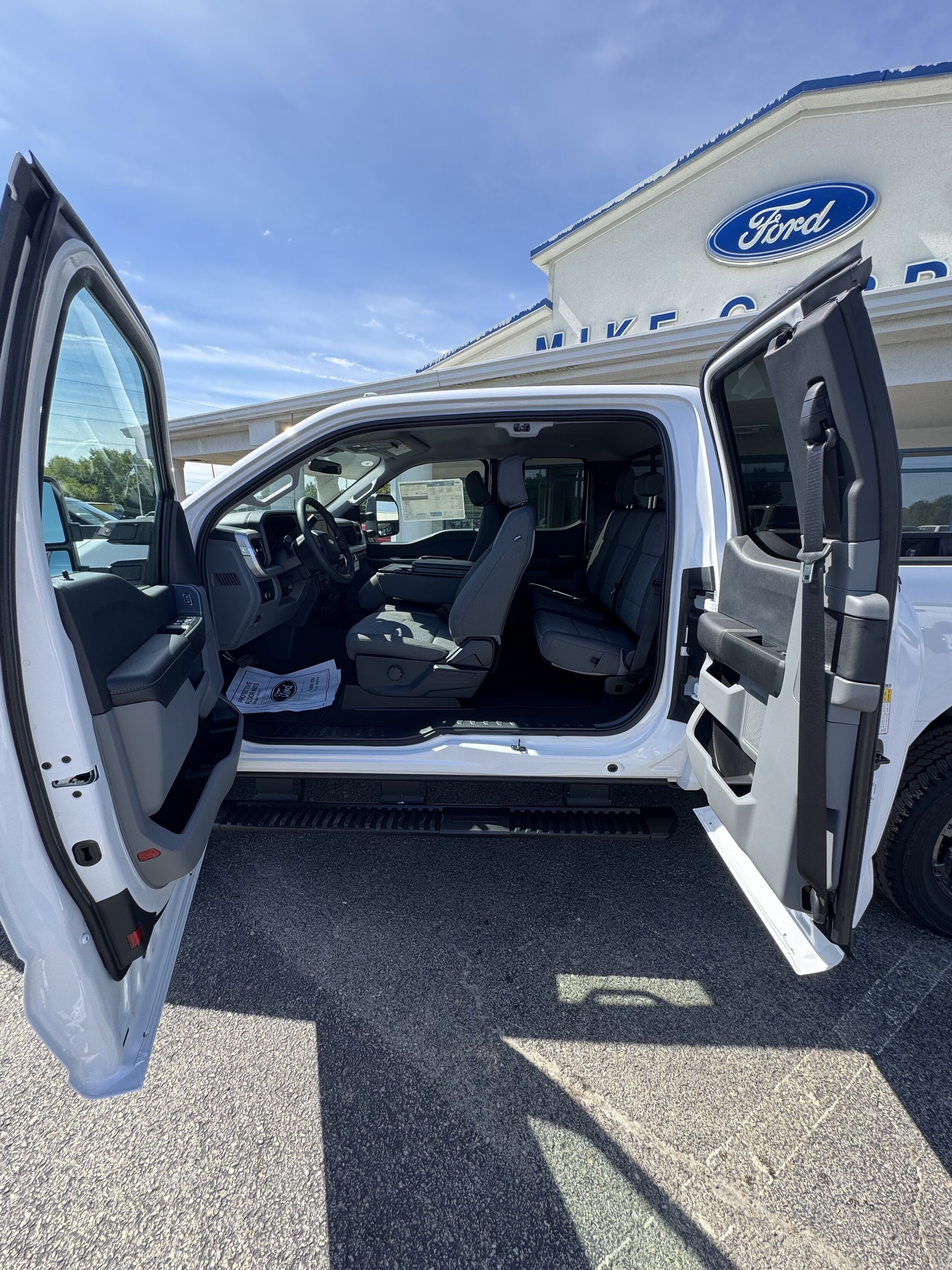 2026 Ford F-350 Super Duty XL - Photo 24