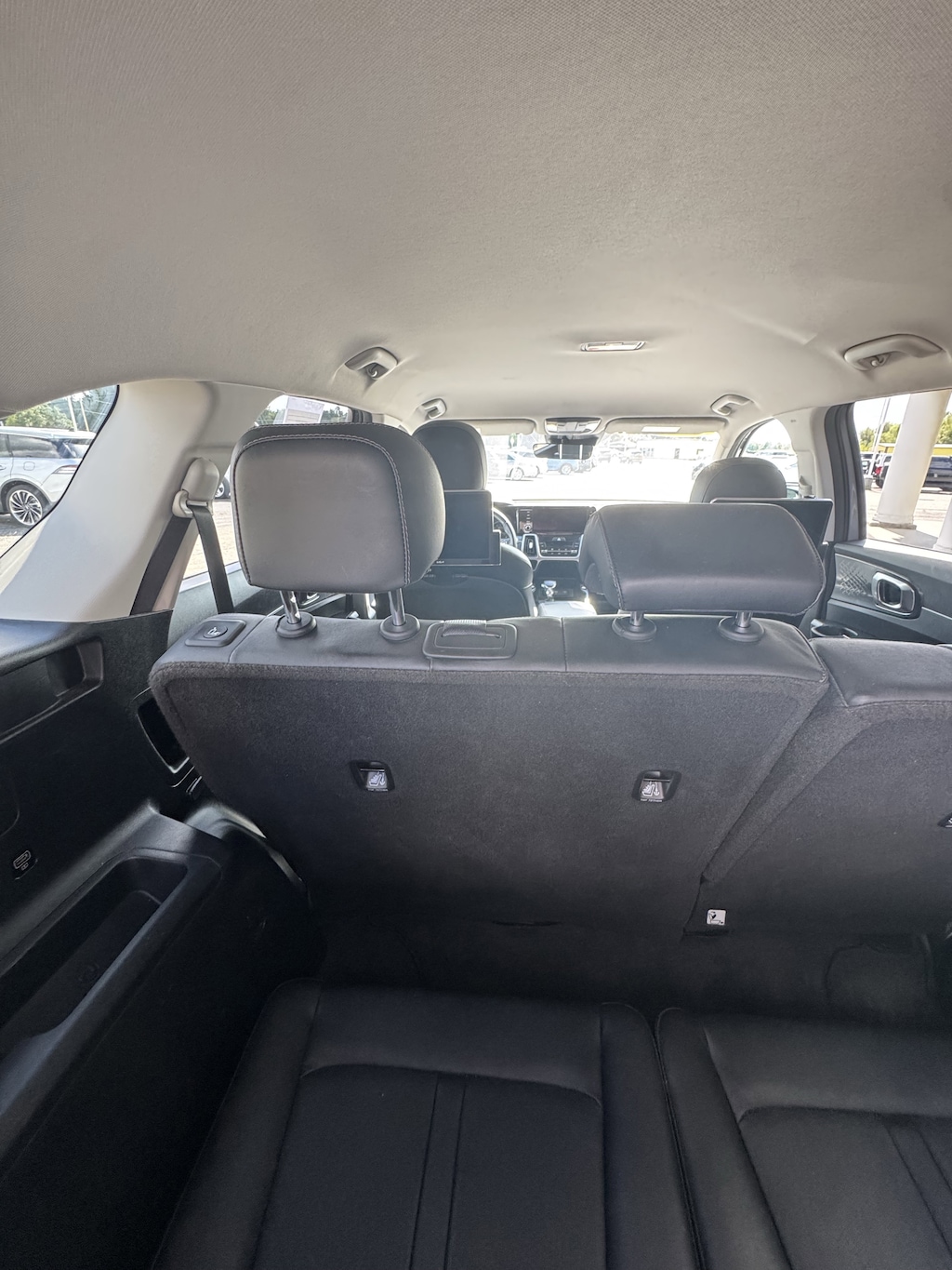 2022 Kia Sorento S photo 3