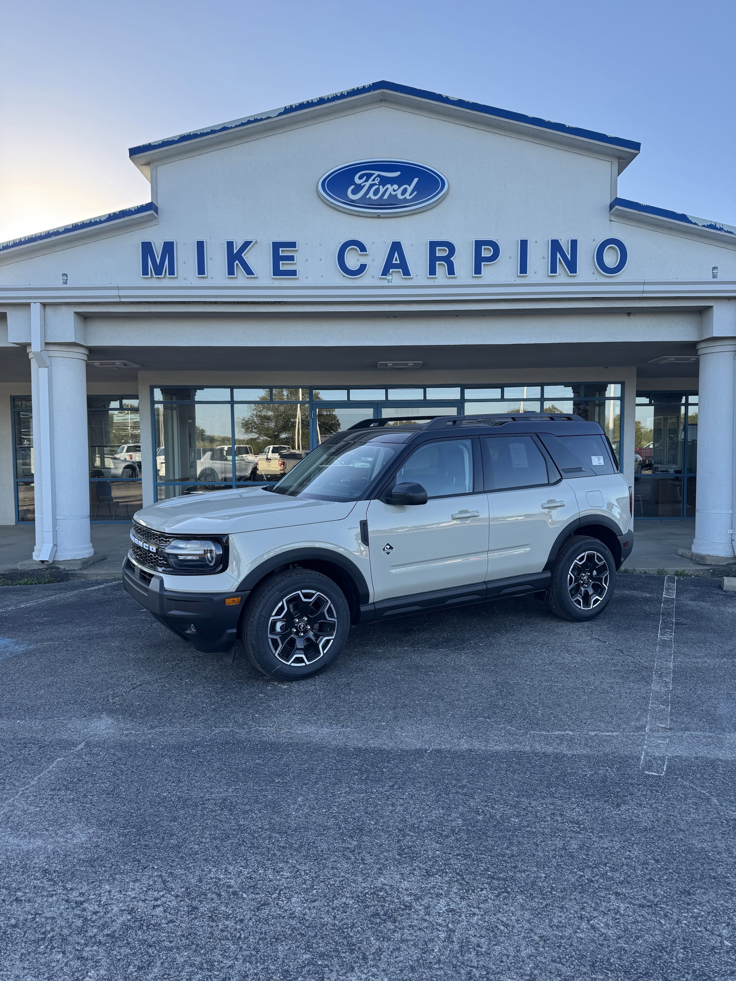 2025 Ford Bronco Sport Outer Banks's photo