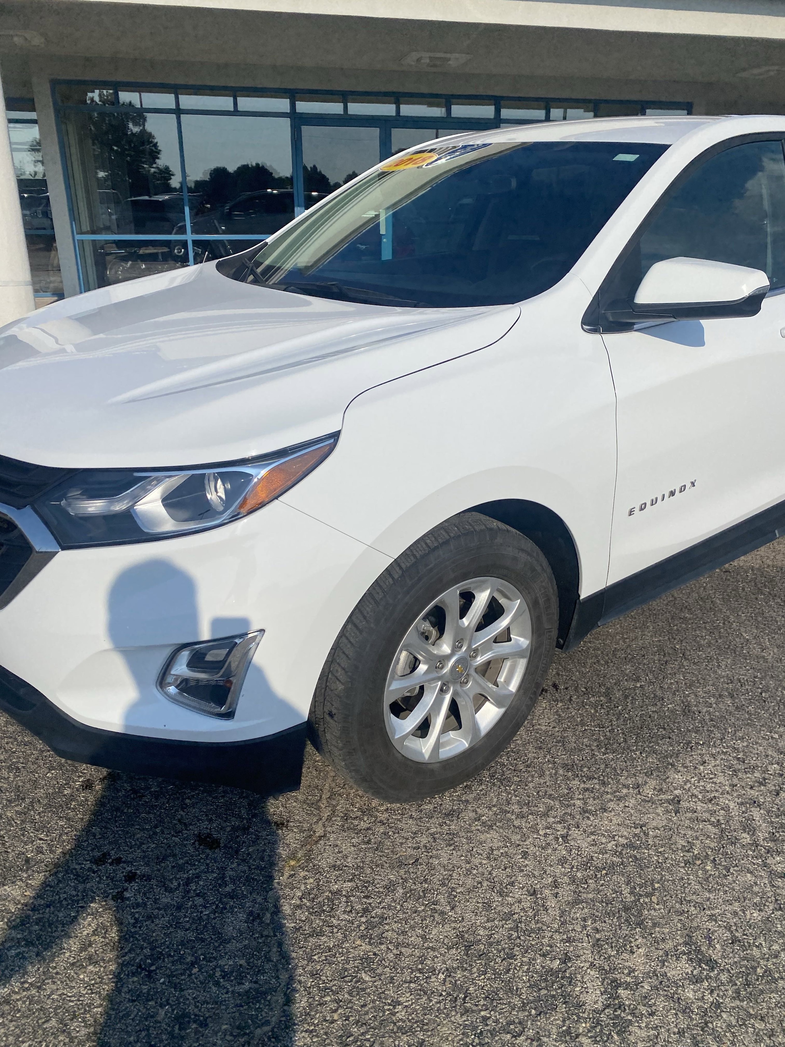 Used 2018 Chevrolet Equinox LT with VIN 2GNAXJEV6J6243810 for sale in Parsons, KS