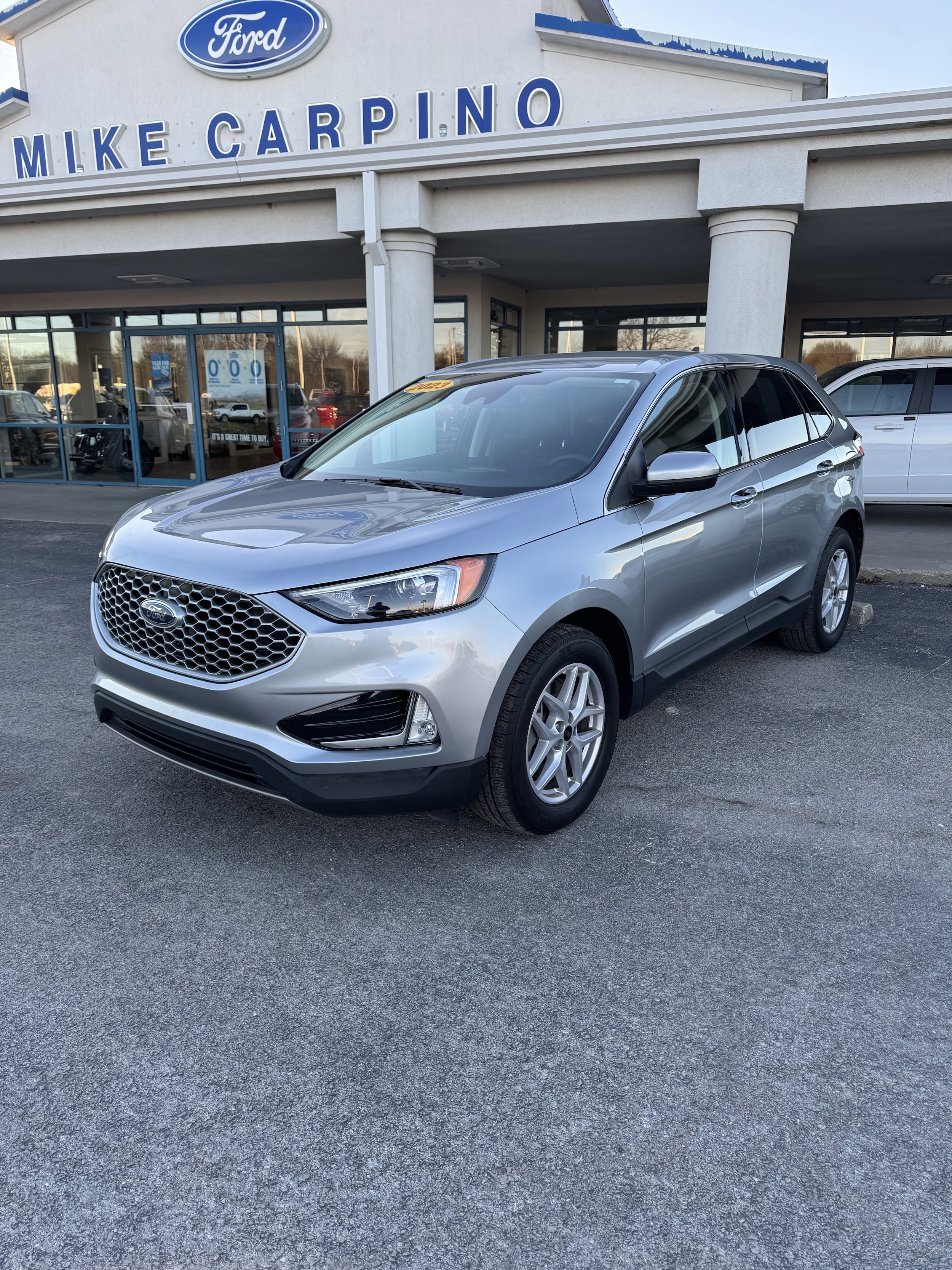 2023 Ford Edge SEL's photo