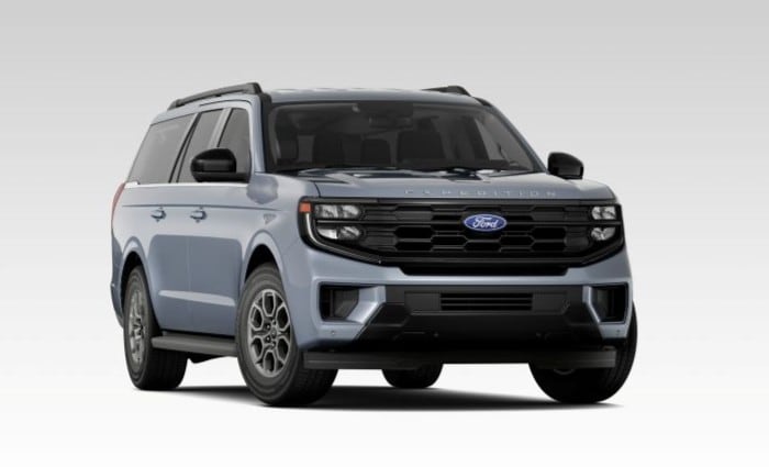 2025_Ford_Expedition_Active.jpg