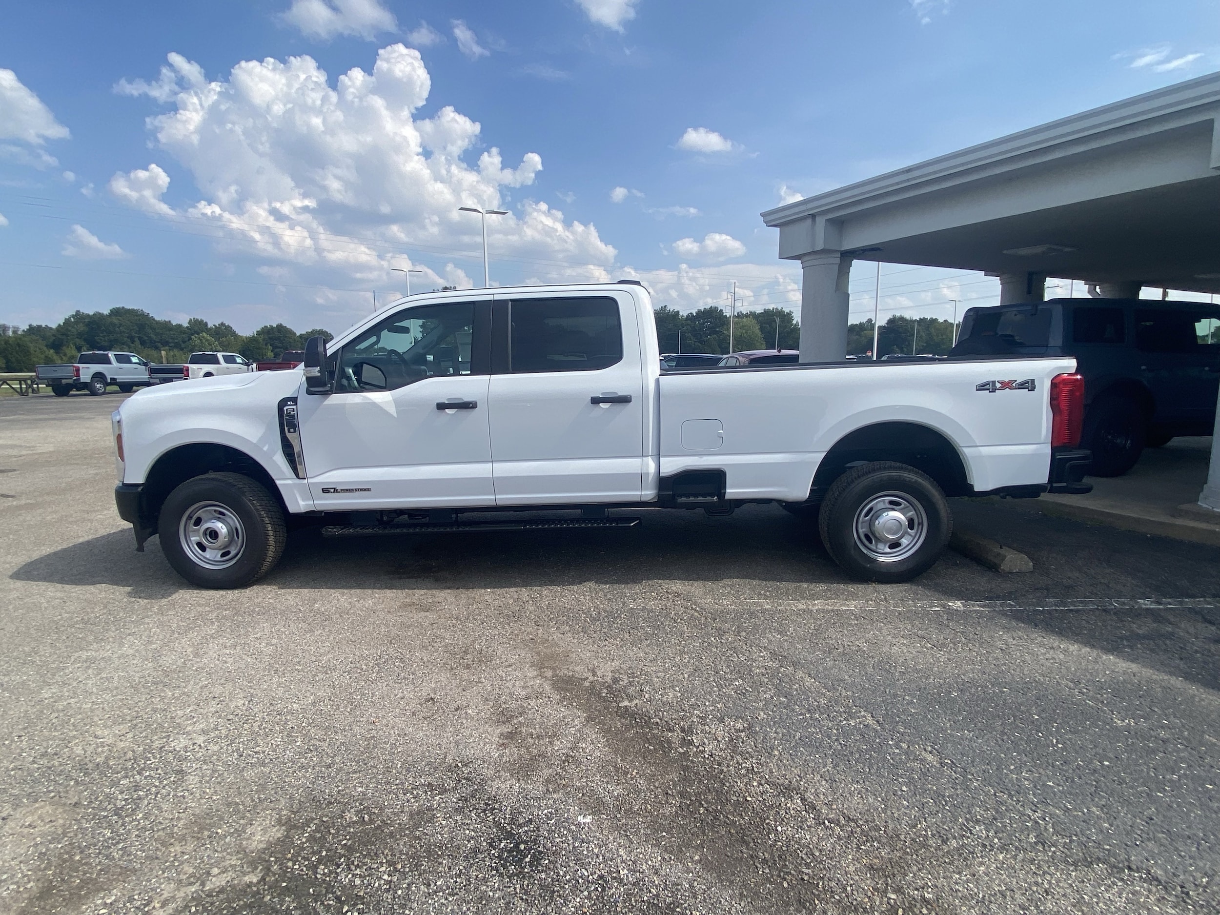 2026 Ford F-350 Super Duty XL's photo