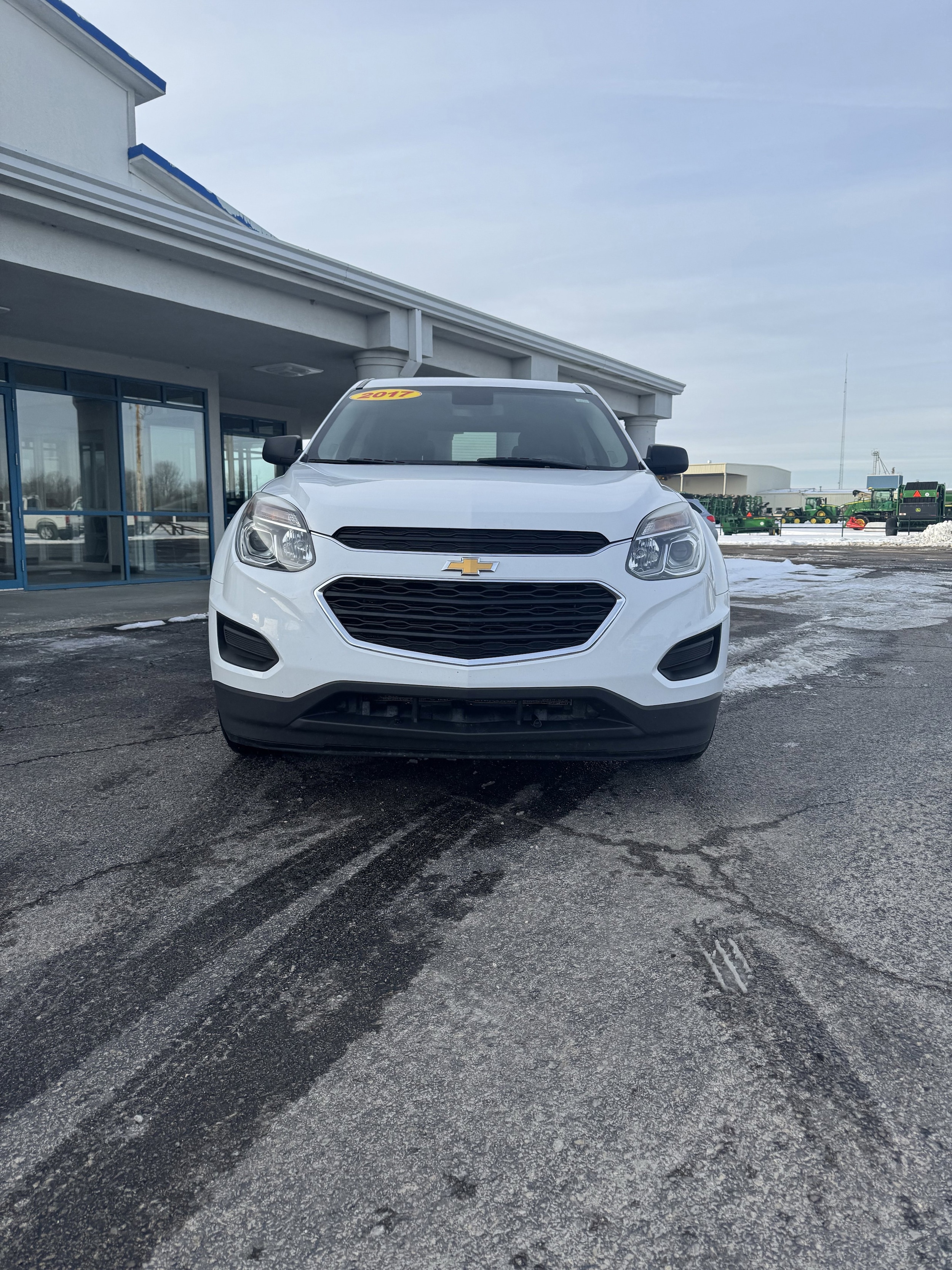 Used 2017 Chevrolet Equinox LS with VIN 2GNALBEK0H1551313 for sale in Parsons, KS