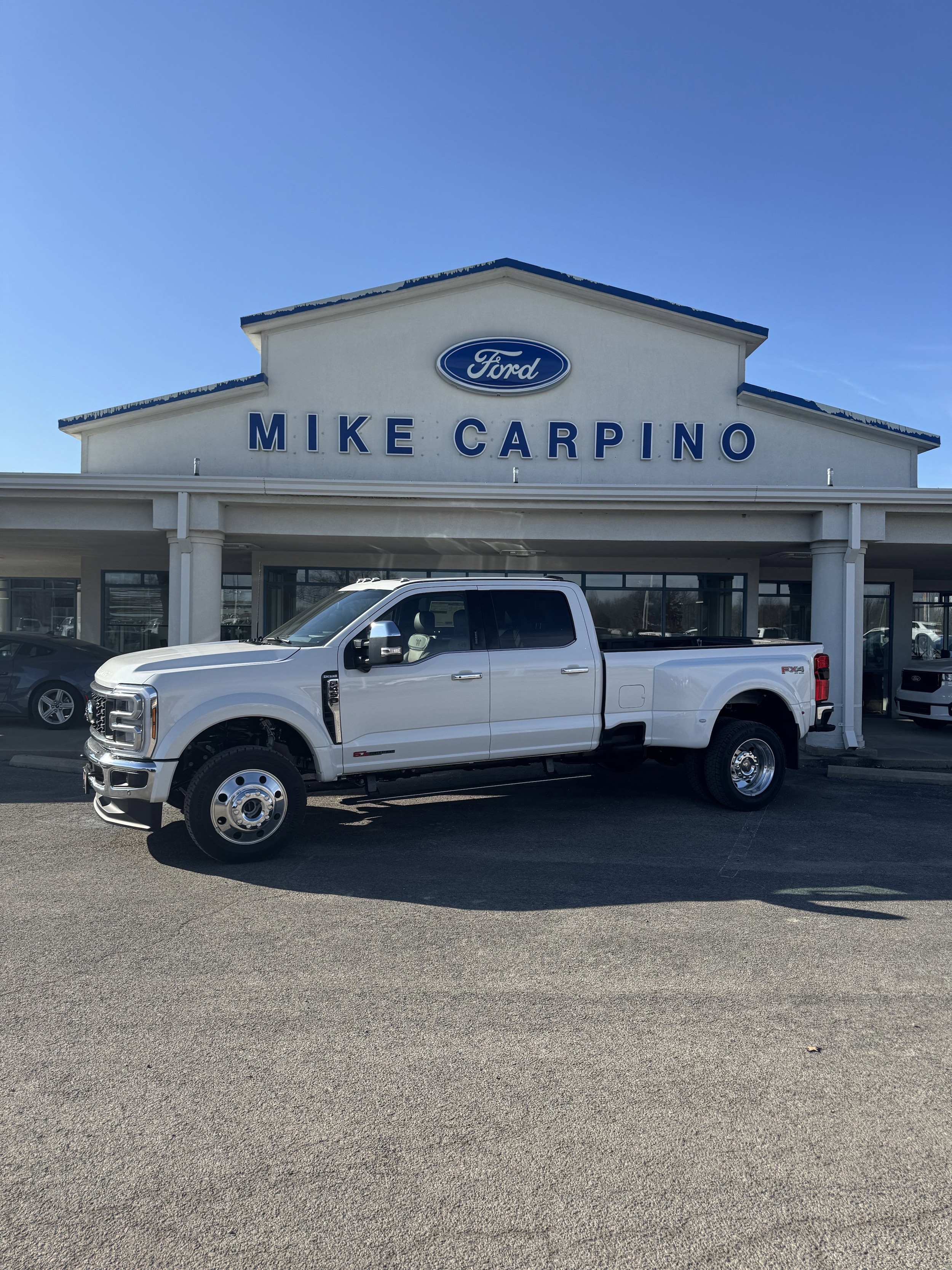 2026 Ford F-450 Super Duty King Ranch's photo
