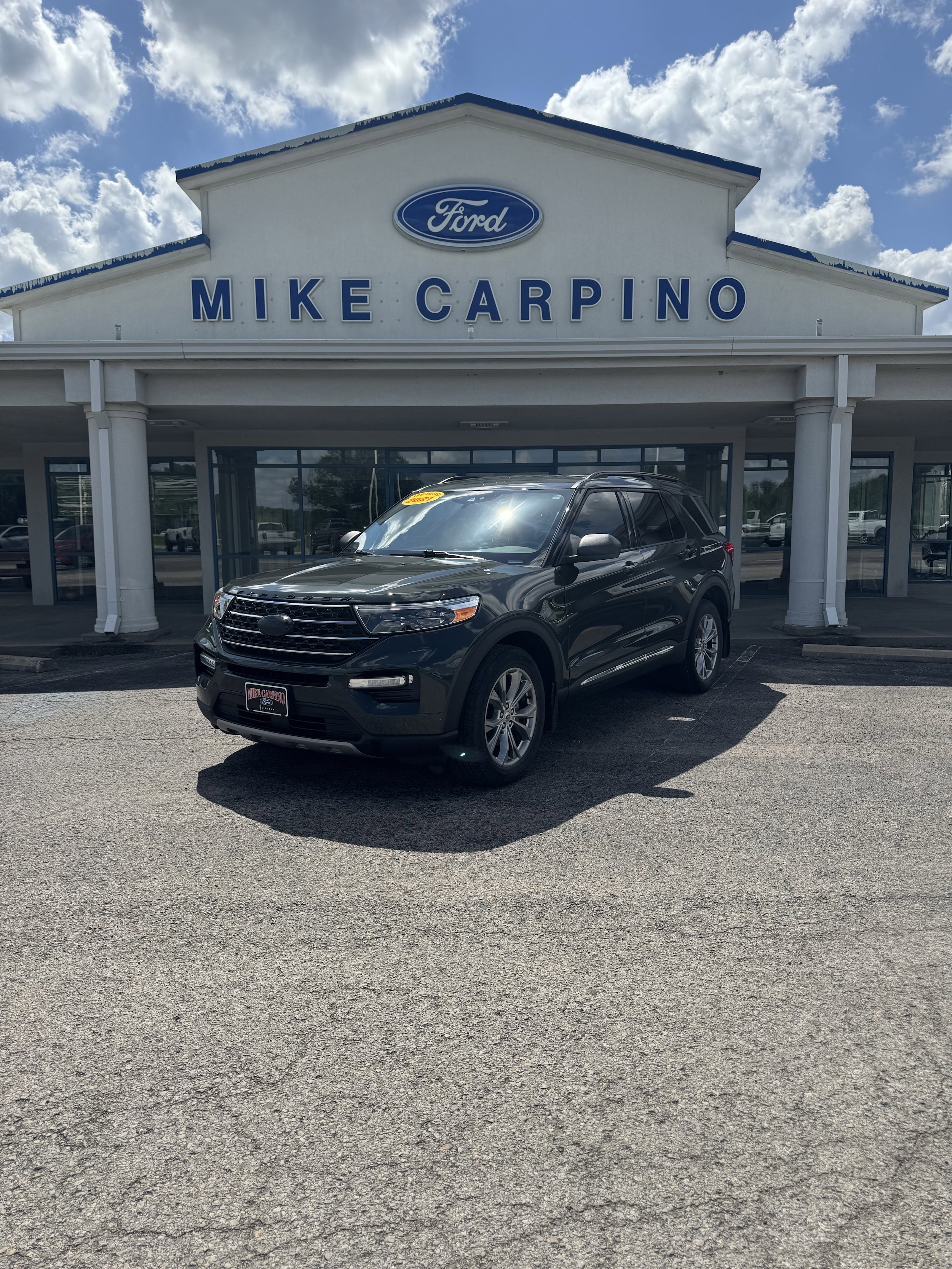 2021 Ford Explorer XLT 4WD's photo