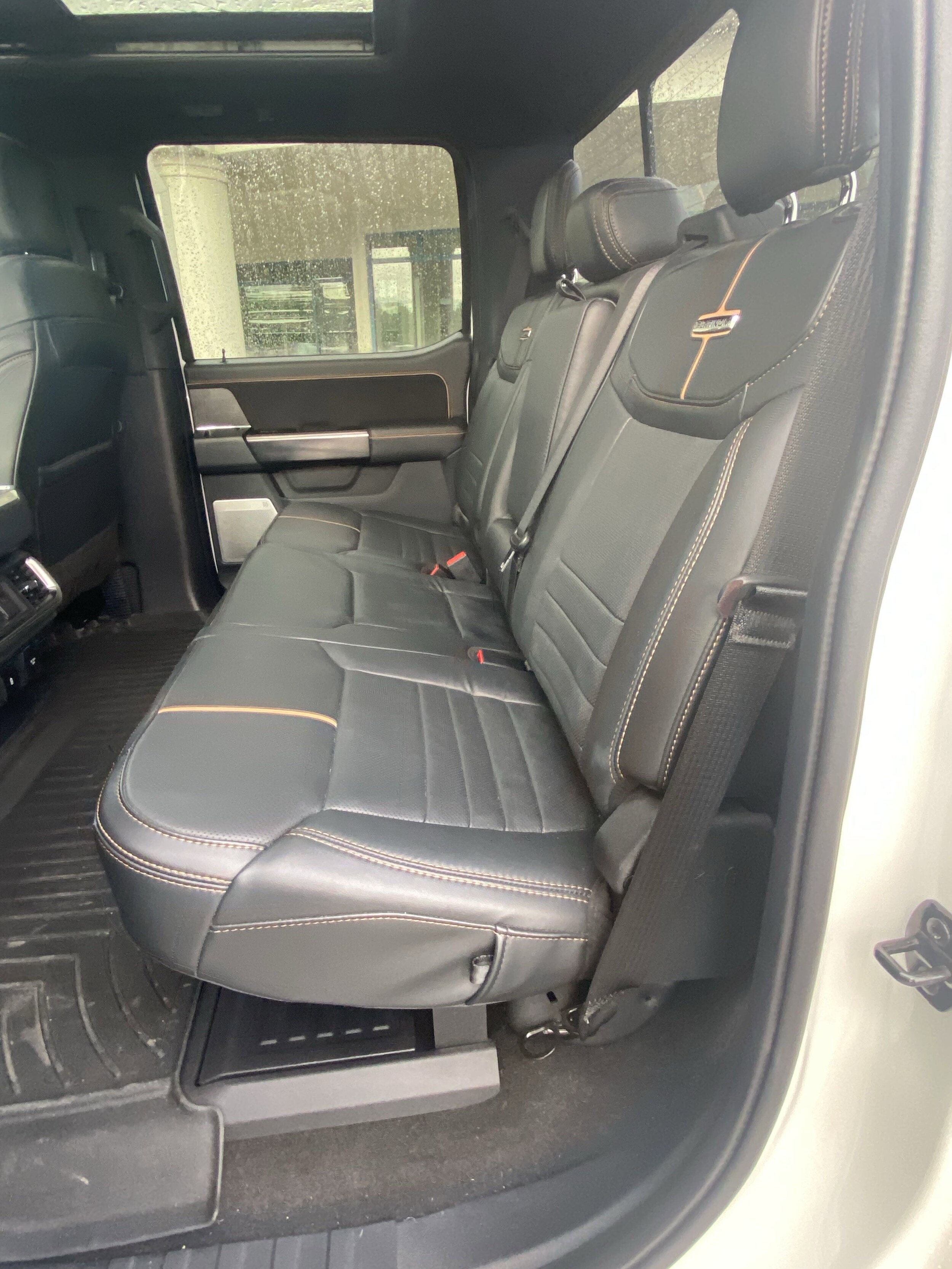 2022 Ford F-150 Platinum - Photo 13