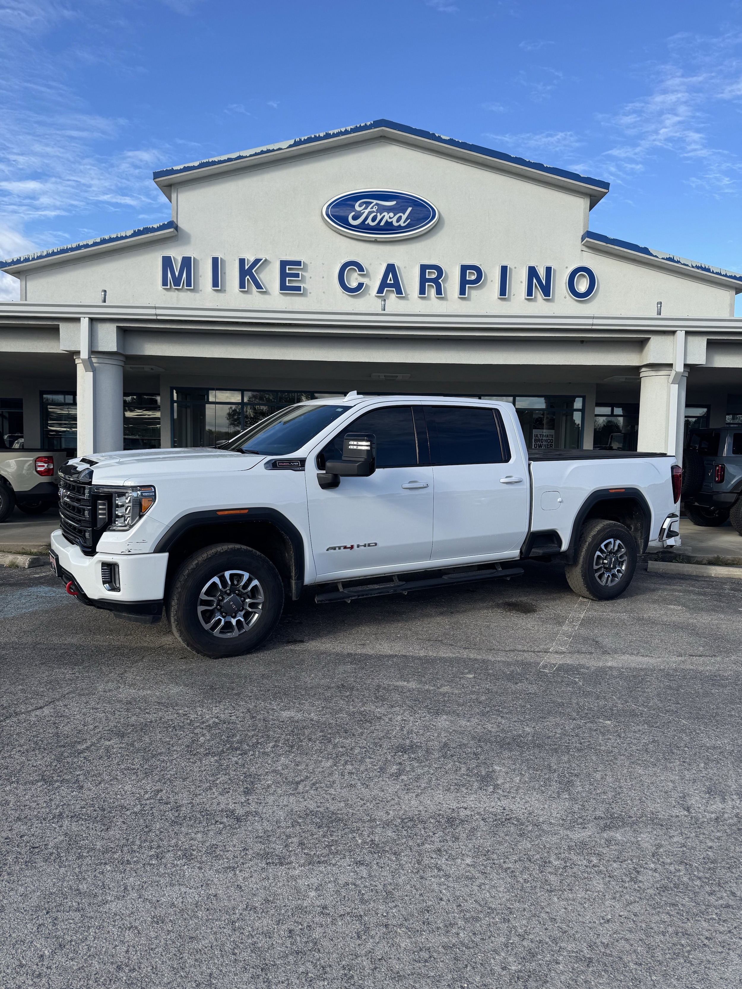 2021 GMC Sierra 2500HD AT4's photo