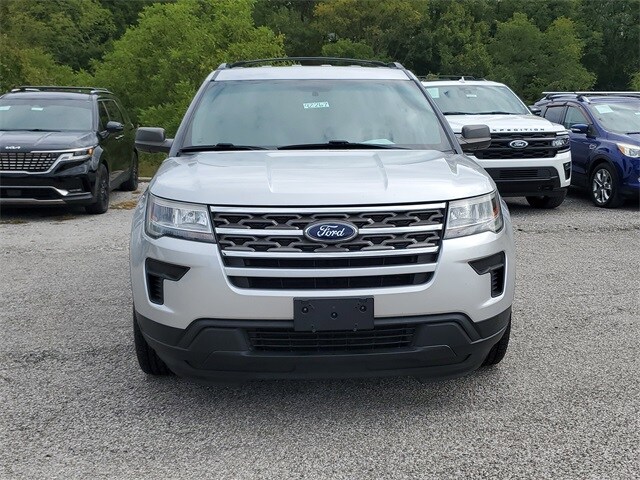 2018 Ford Explorer Base photo 2