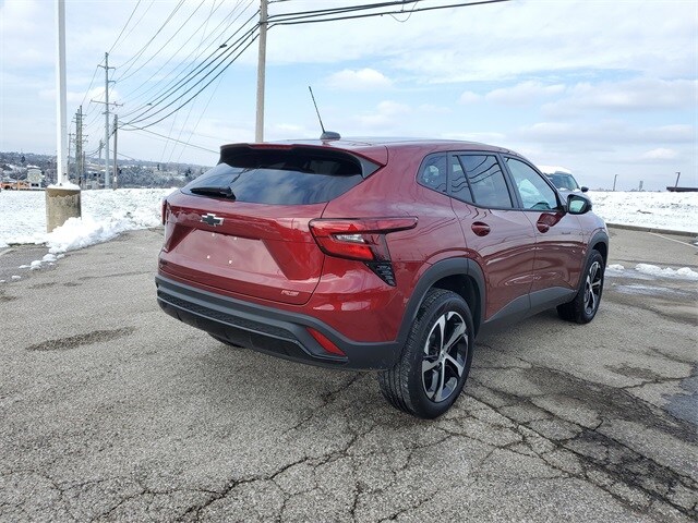 2024 Chevrolet Trax photo 4