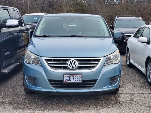 Used 2010 Volkswagen Routan SE with VIN 2V4RW3D1XAR424504 for sale in Alexandria, KY