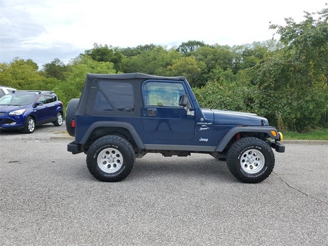 1999 Jeep Wrangler Sport photo 3
