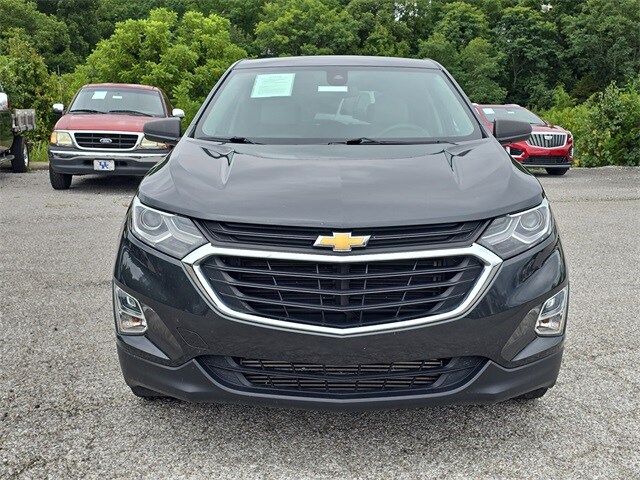 2020 Chevrolet Equinox LS photo 2