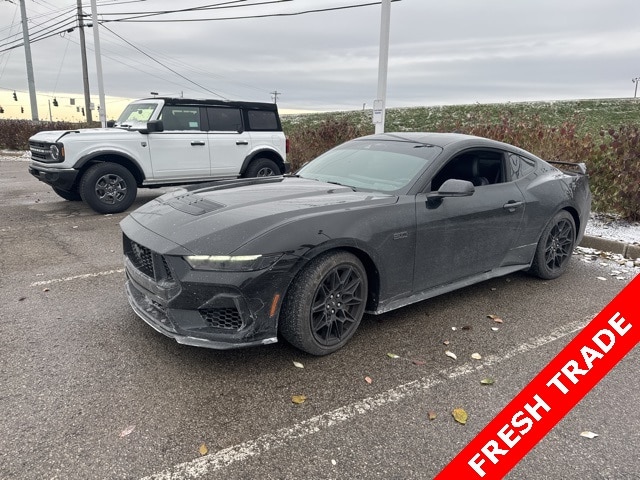 2024 Ford Mustang GT Premium's photo
