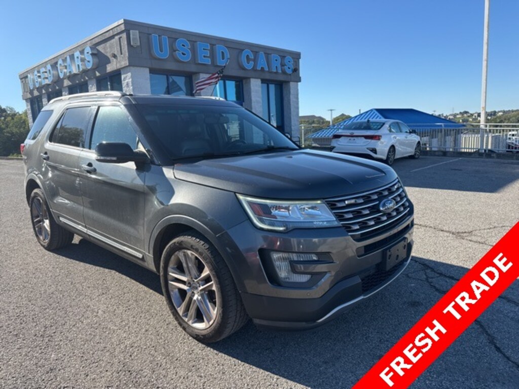 Used 2017 Ford Explorer XLT SUV