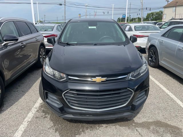 Used 2020 Chevrolet Trax LS with VIN KL7CJKSB6LB022773 for sale in Alexandria, KY