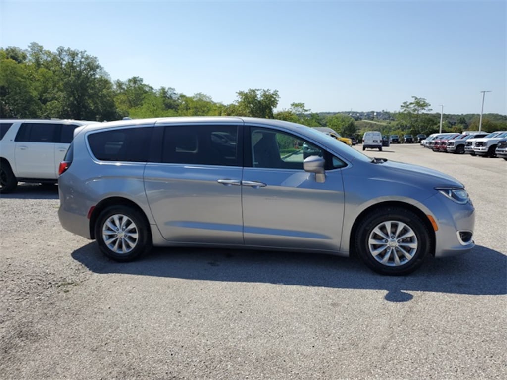 Used 2018 Chrysler Pacifica Touring Plus Van