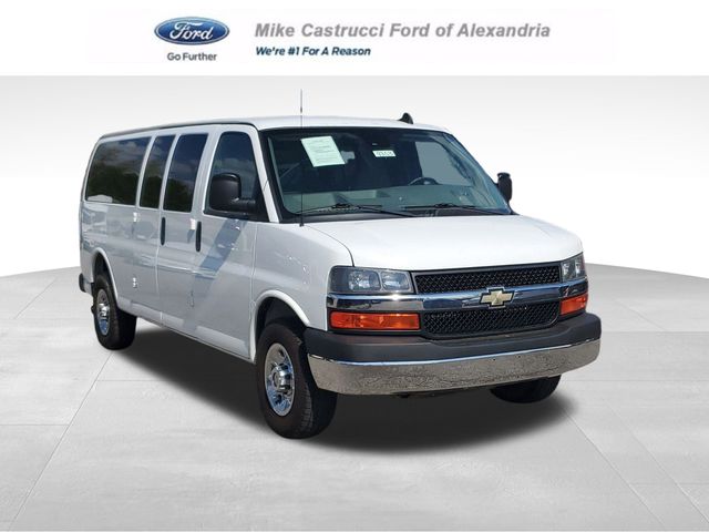 2020 Chevrolet Express 3500 LT Extended's photo