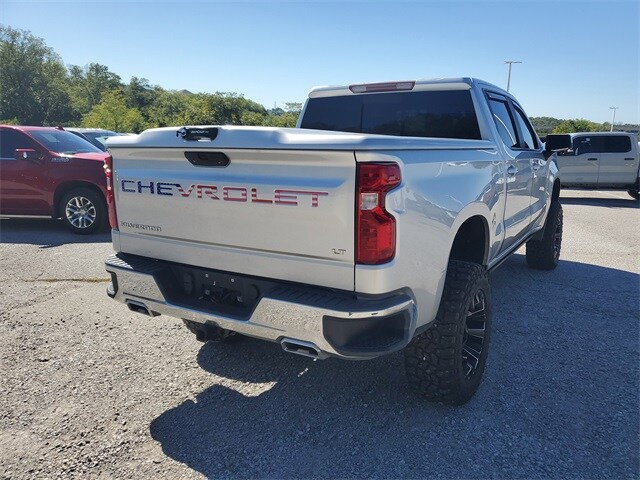 2020 Chevrolet Silverado 1500 LT photo 3