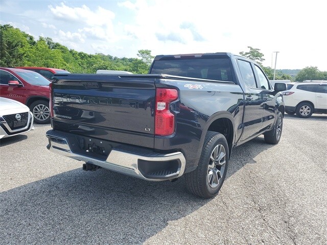 2022 Chevrolet Silverado 1500 LT photo 4