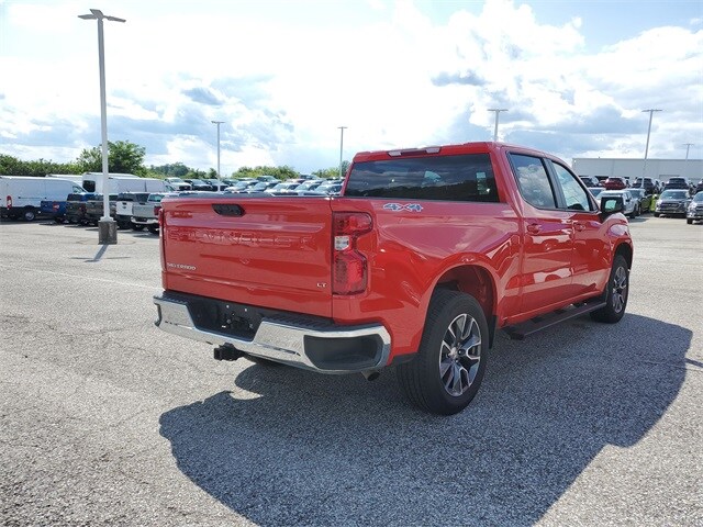 2022 Chevrolet Silverado 1500 LT photo 4
