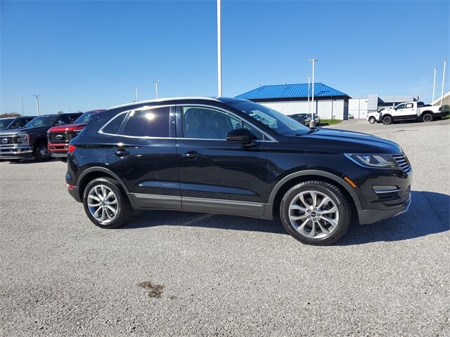 2017 Lincoln MKC Select photo 2