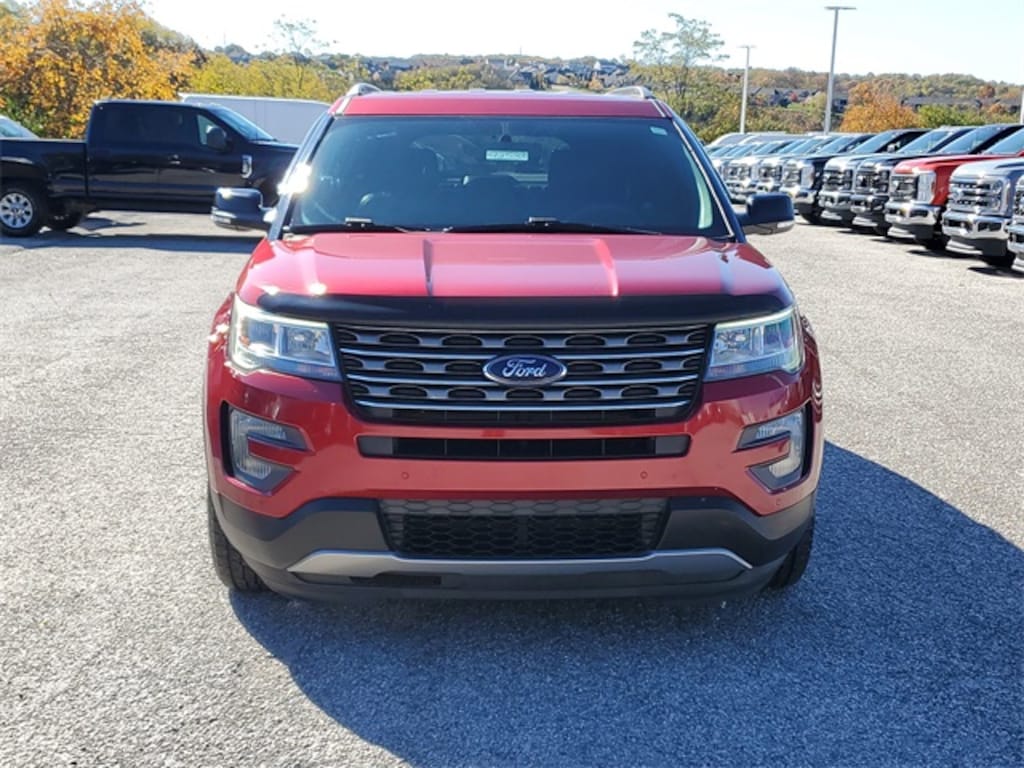 Used 2017 Ford Explorer XLT SUV
