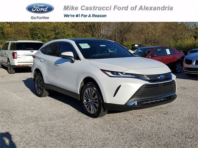 2024 Toyota Venza Limited's photo