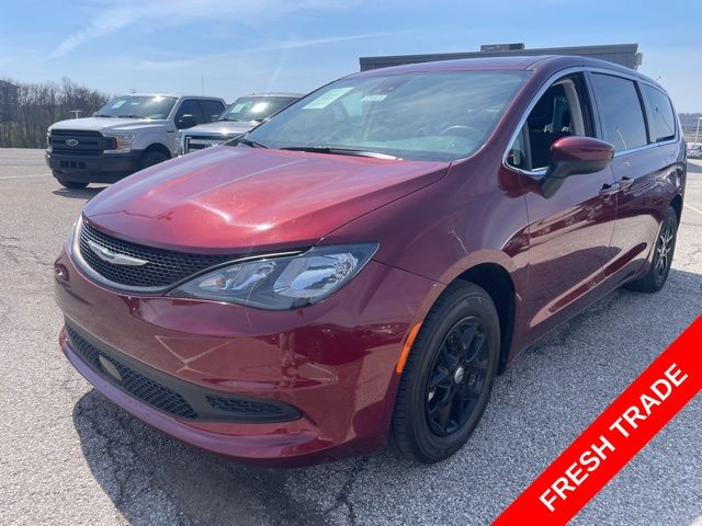 2023 Chrysler Voyager