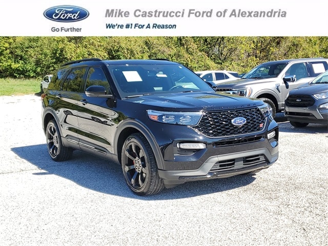 2023 Ford Explorer ST's photo