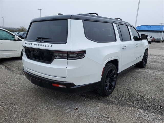 2024 Jeep Grand Wagoneer L II photo 4