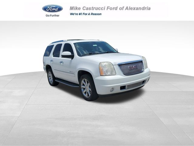 2009 GMC Yukon Denali - AWD's photo