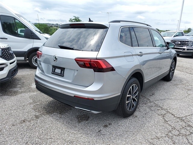 2020 Volkswagen Tiguan SE photo 3