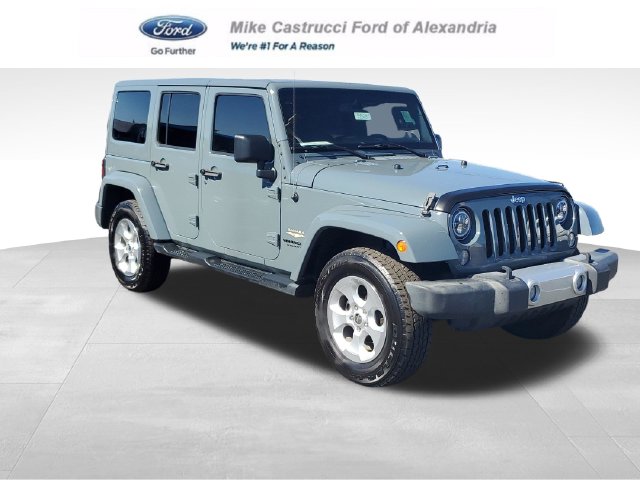2015 Jeep Wrangler Unlimited Sahara 4x4 SUV