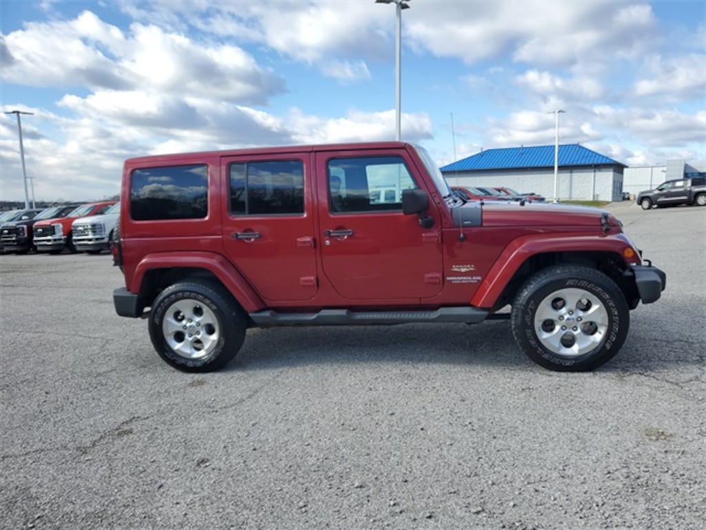 Used 2013 Jeep Wrangler Unlimited Sahara SUV