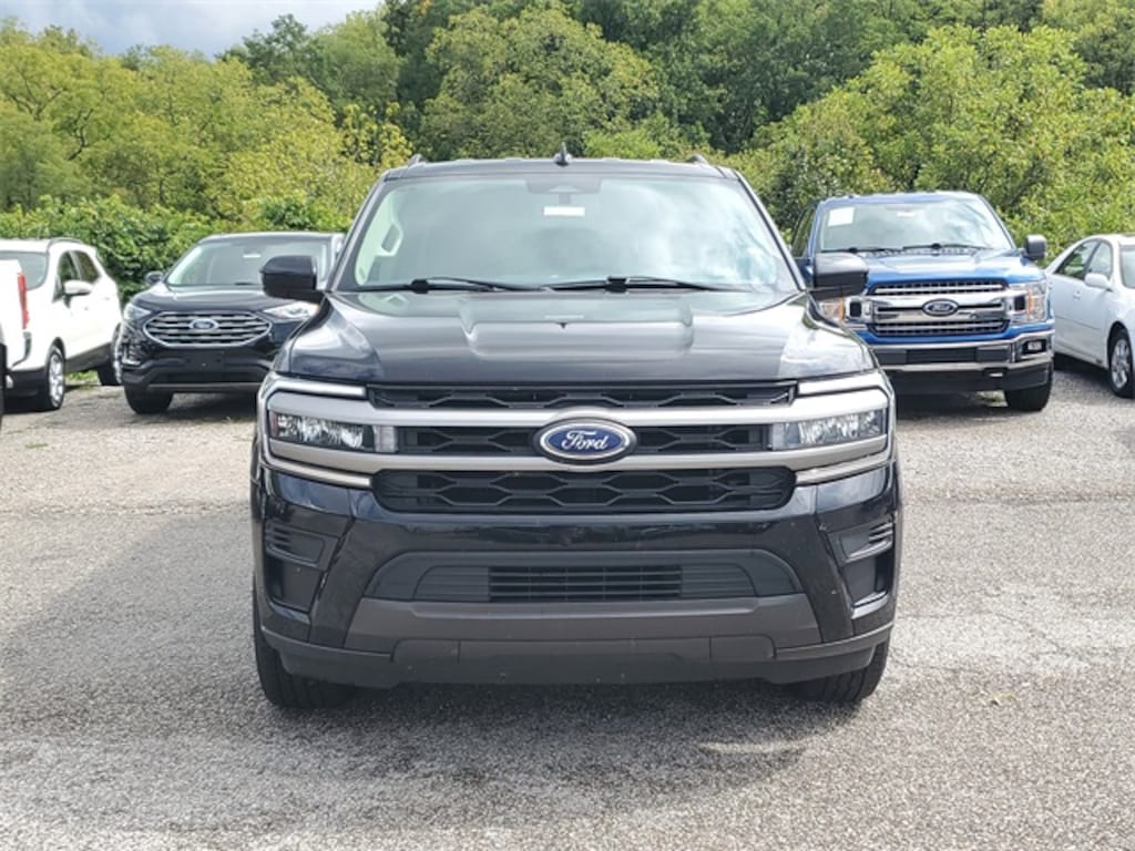 Used 2024 Ford Expedition Max XLT SUV