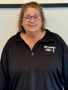 Staff member Tina Ruesbusch from 6ba7f1393780