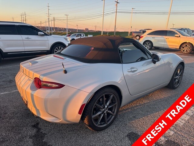 2016 Mazda MX-5 Miata Miata Grand Touring photo 4