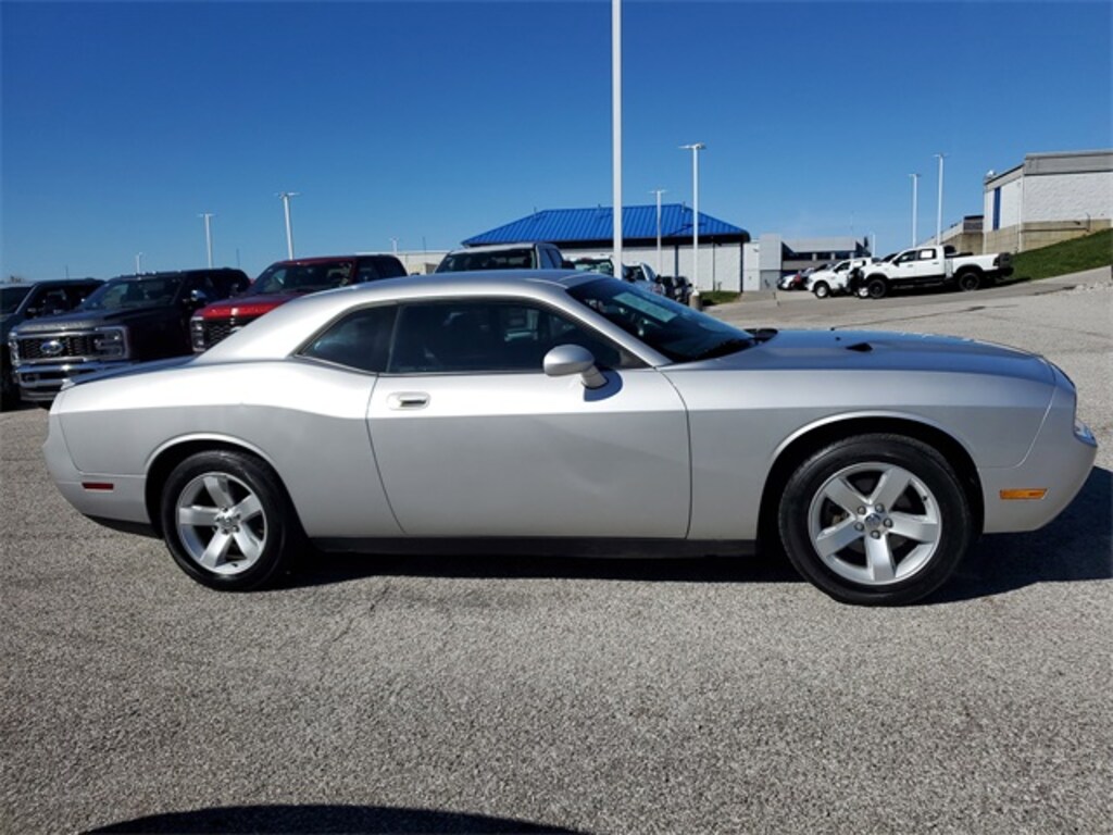 Used 2010 Dodge Challenger SE Coupe