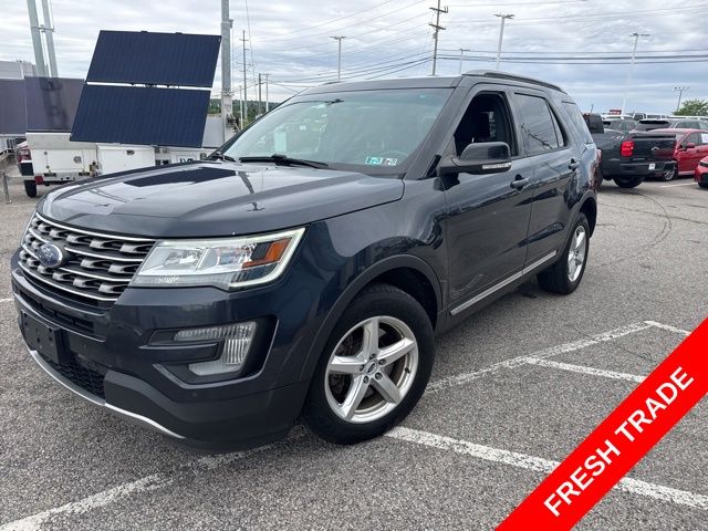 2017 Ford Explorer XLT 4WD's photo