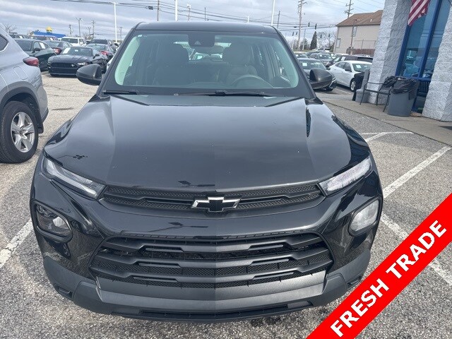 2021 Chevrolet Trailblazer LS photo 2